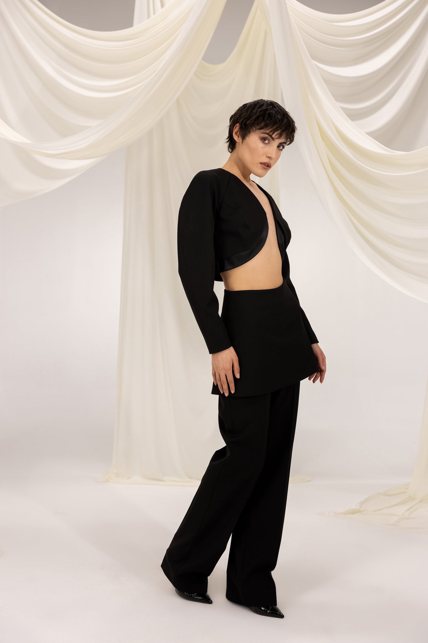 MATHILDA BLACK PANTSKIRT