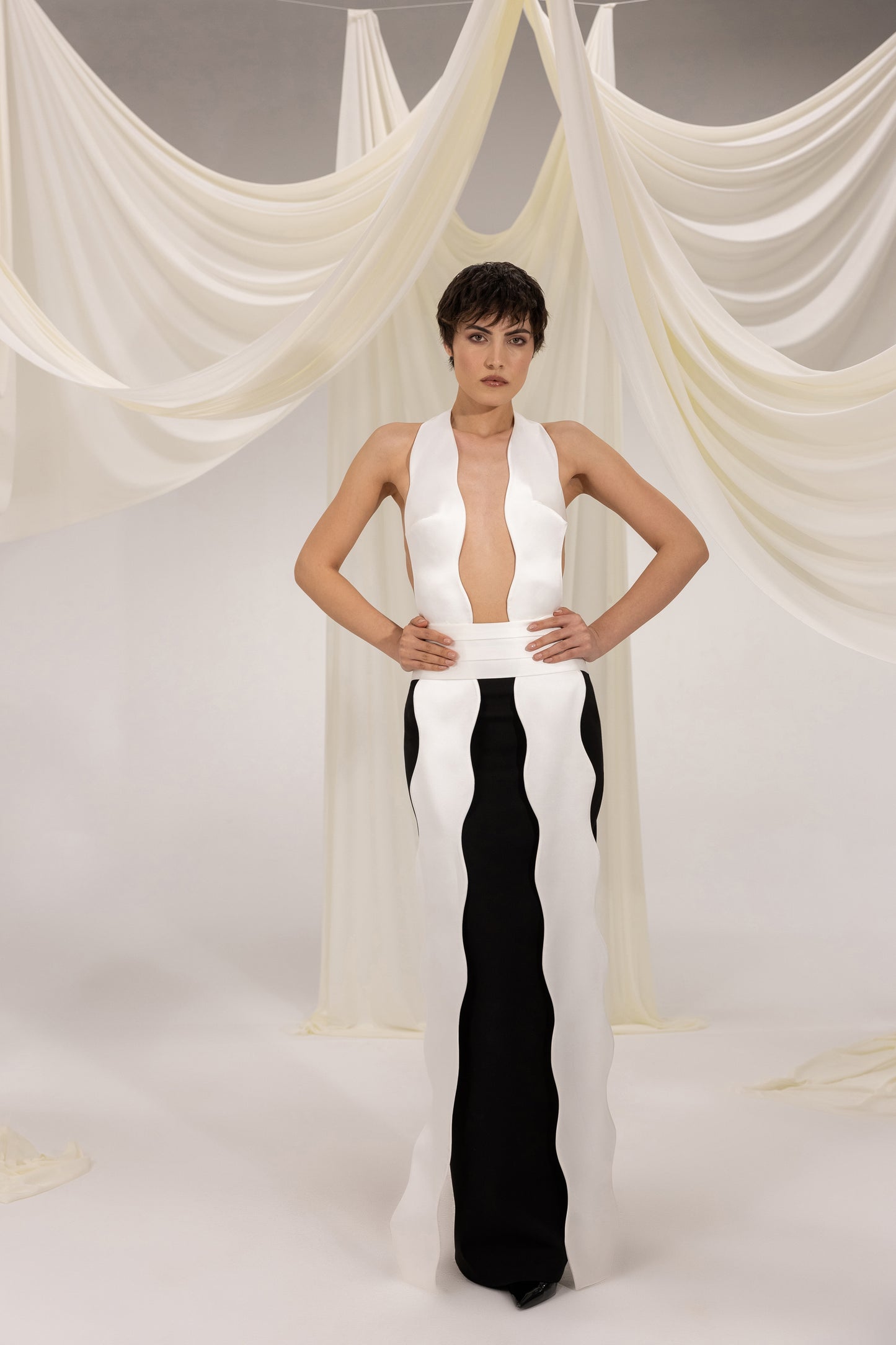 ESMERALDA BLACK & WHITE MAXI DRESS