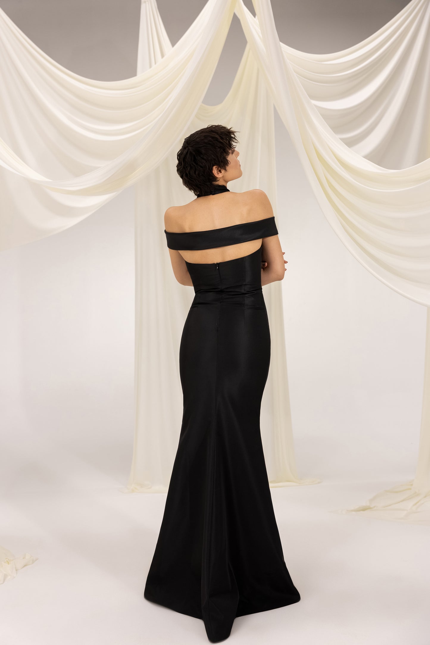AMIR BLACK MAXI DRESS