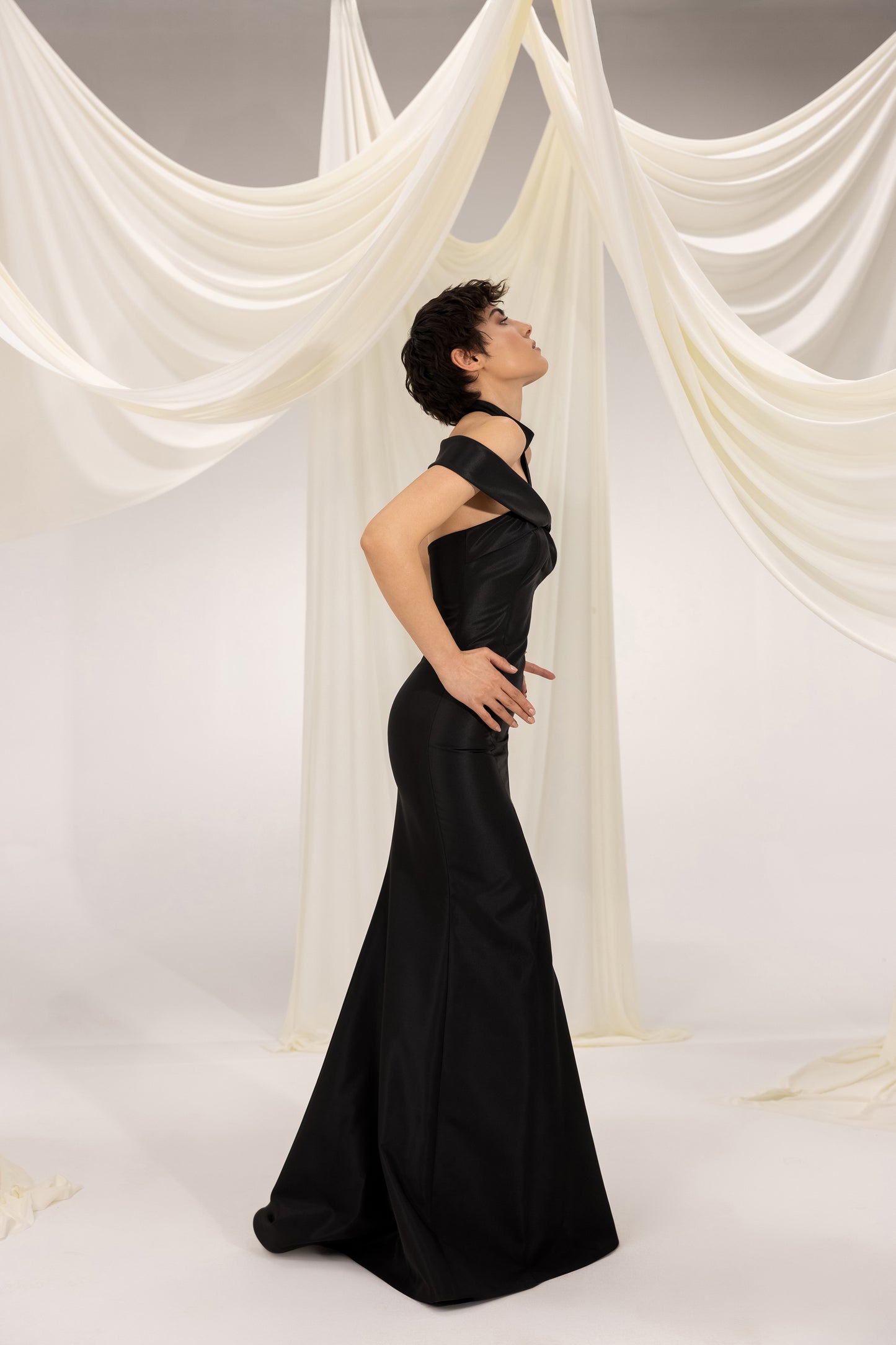 AMIR BLACK MAXI DRESS